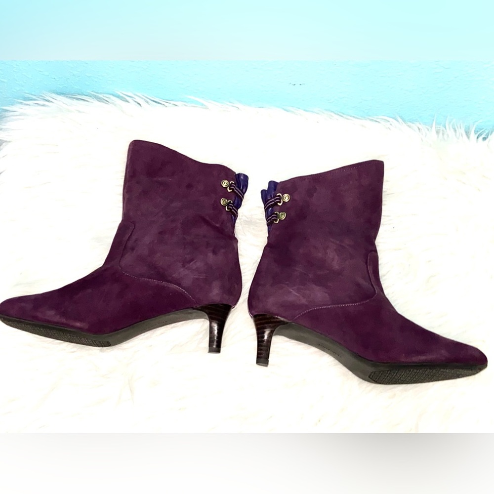 Rockport Adipren size 8 new purple suede heeled boots